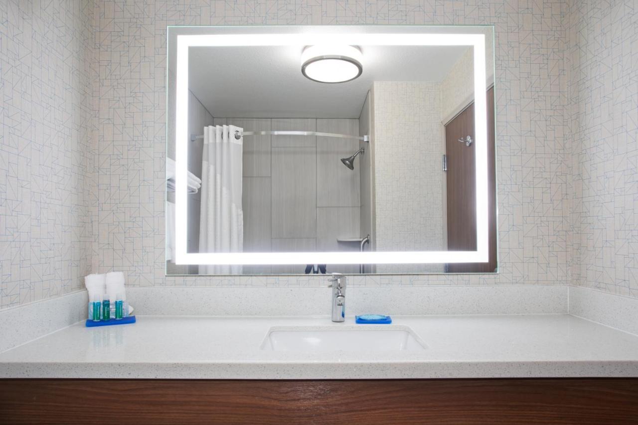 Holiday Inn Express Hotel & Suites Fort Collins By Ihg Eksteriør bilde