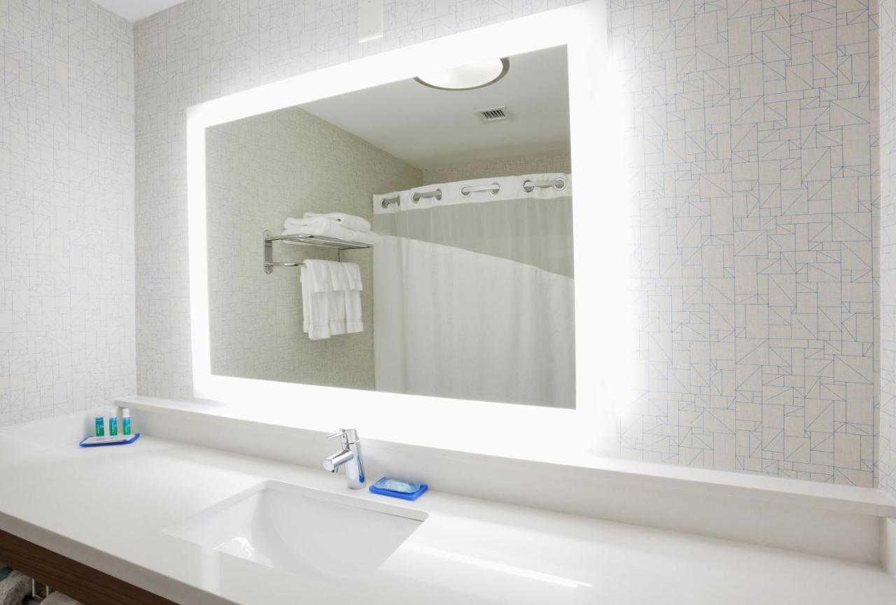Holiday Inn Express Hotel & Suites Fort Collins By Ihg Eksteriør bilde