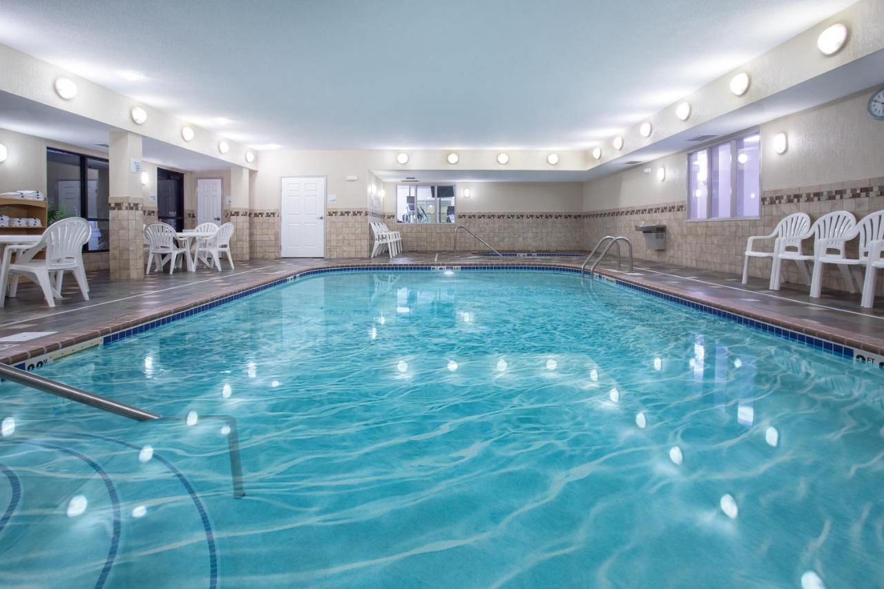 Holiday Inn Express Hotel & Suites Fort Collins By Ihg Eksteriør bilde